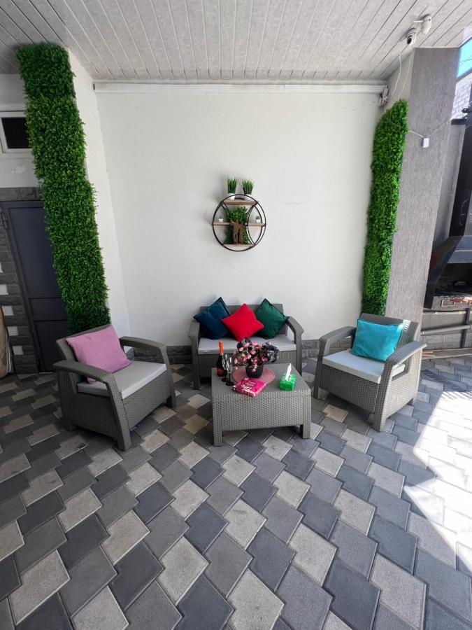 Cool Blue Interior Self Check In Apartment Yerevan Exterior photo