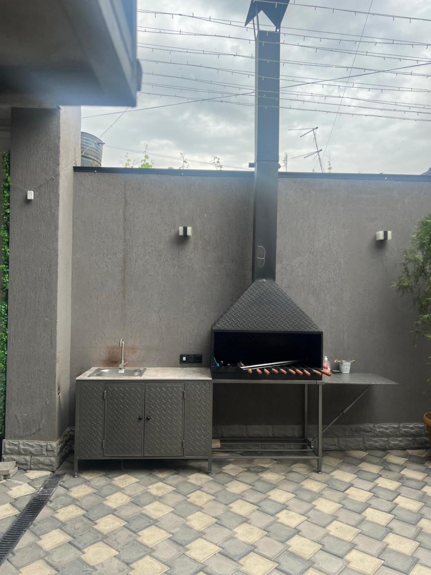 Cool Blue Interior Self Check In Apartment Yerevan Exterior photo